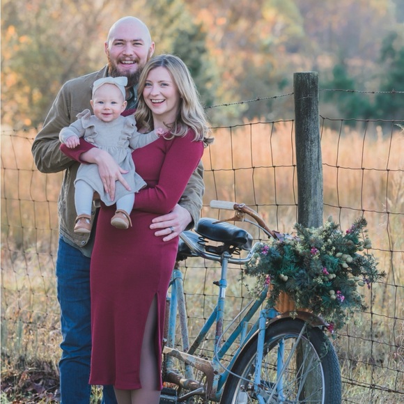 Meet your Posher, Nicole - Picture 5 of 13